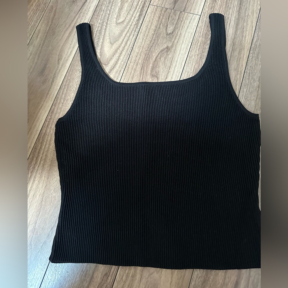 Aritzia Babaton Sculpt Knit Squareneck Tank